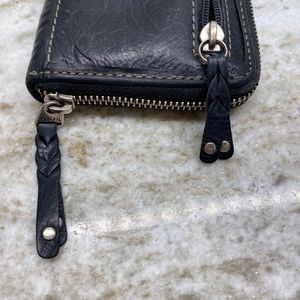 Black Fossil brand  leather raised tooling wallet